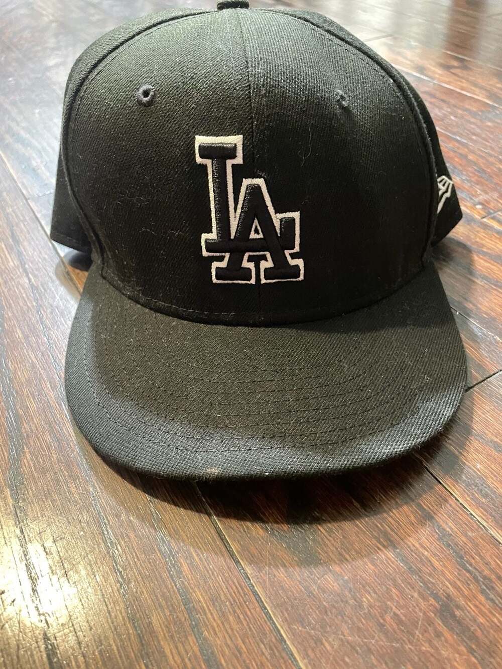 New Era Los Angeles LA Dodgers Black 59FIFTY Fitted Hat Size 7 1/2